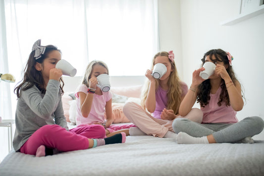 Hoeveel vocht moet een kind drinken? Ontdek de juiste hoeveelheid water voor jouw kind!